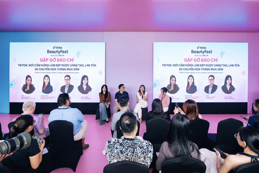 TikTok Beauty Fest trở lại, mở ra không gian kết nối thương hiệu cộng đồng yêu làm đẹp - Ảnh 1. TikTok Beauty Fest trở lại, mở ra không gian kết nối thương hiệu cộng đồng yêu làm đẹp - Ảnh 1.