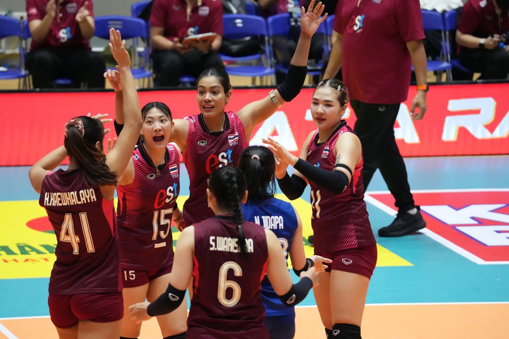 Tuyển Thái Lan thắng dễ tuyển Việt Nam ở chặng 1 SEA V.Cup 2026. Ảnh: SAVA