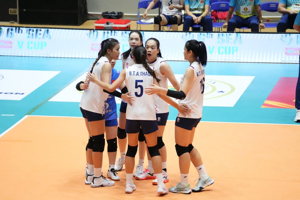 Tuyển Việt Nam thua Thái Lan 0-3 ở chặng 1 SEA V.Cup 2026. Ảnh: SAVA