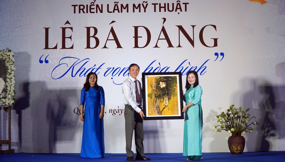 Quảng Trị khai mạc triển lãm "Lê Bá Đảng - Khát vọng Hòa bình" - Ảnh 2.