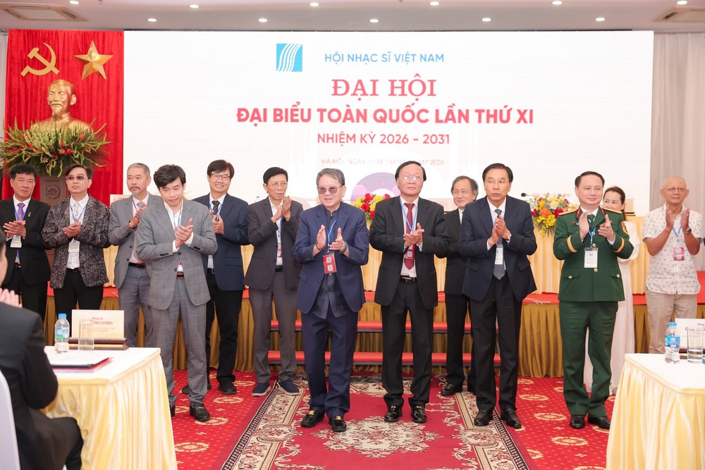 Thiếu tướng, nhạc sĩ Đức Trịnh tái đắc cử Chủ tịch Hội Nhạc sĩ Việt Nam  - Ảnh 1.