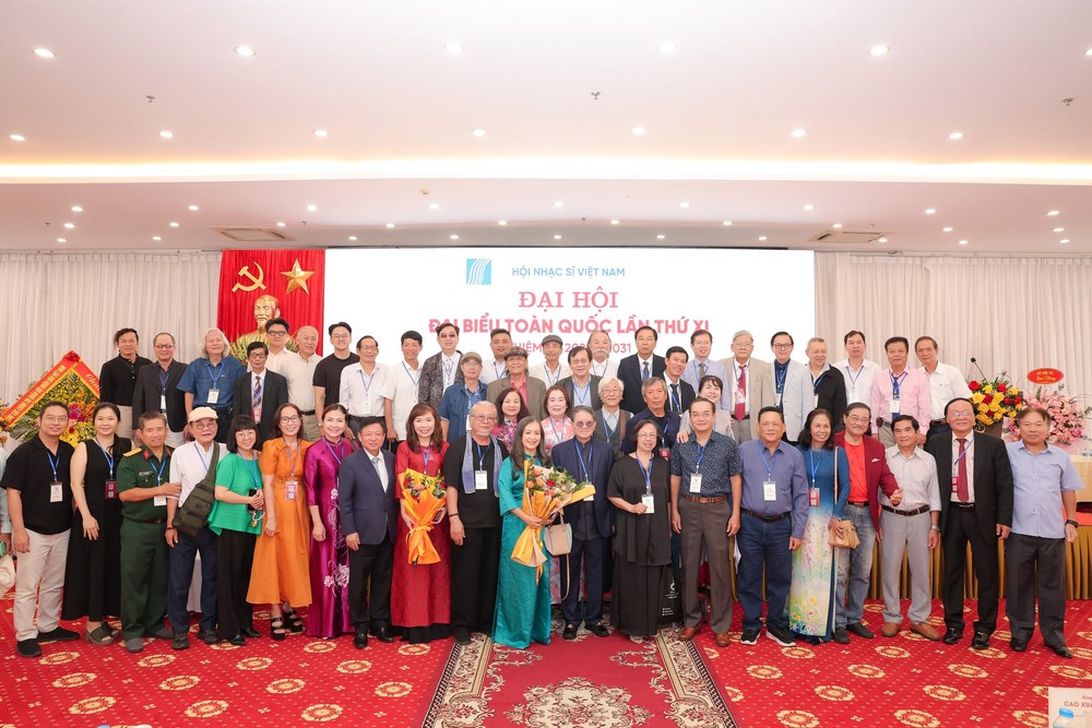 Thiếu tướng, nhạc sĩ Đức Trịnh tái đắc cử Chủ tịch Hội Nhạc sĩ Việt Nam  - Ảnh 3.