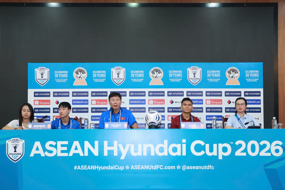 HLV Kim Sang Sik: 'Đội tuyển Việt Nam muốn ghi nhiều bàn vào lưới Malaysia' - Ảnh 2. HLV Kim Sang Sik: 'Đội tuyển Việt Nam muốn ghi nhiều bàn vào lưới Malaysia' - Ảnh 2.