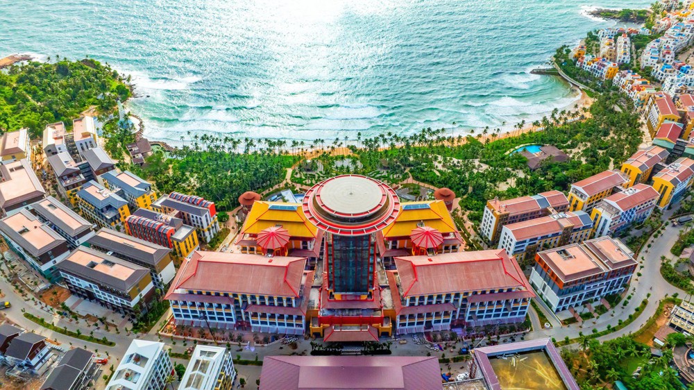 Rixos Phu Quoc dần lộ diện: Dấu ấn cung đình Huế giữa thiên đường biển Hòn Thơm - Ảnh 11. Rixos Phu Quoc dần lộ diện: Dấu ấn cung đình Huế giữa thiên đường biển Hòn Thơm - Ảnh 11.