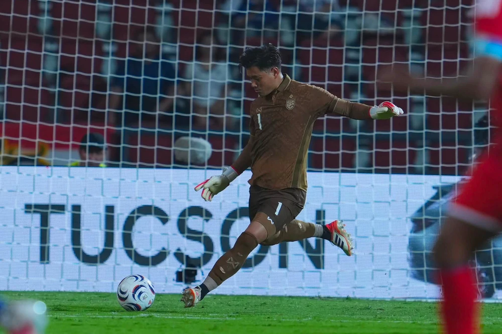 Thua ĐT Singapore nhưng vẫn vào chung kết ASEAN Cup, thủ môn Thái Lan chỉ ra vấn đề của đội nhà - Ảnh 1.