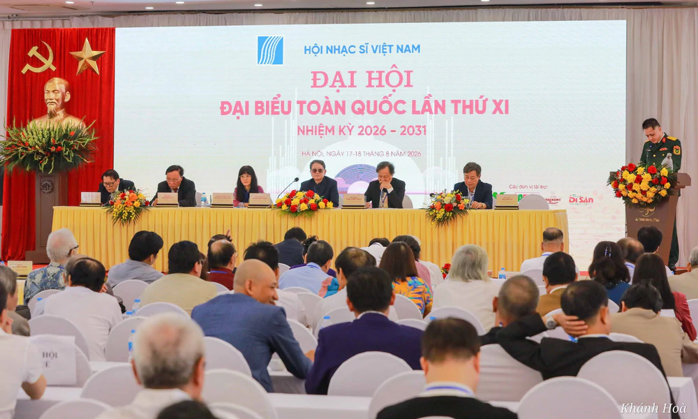 Thiếu tướng, Nhạc sĩ Đức Trịnh được bầu là Chủ tịch Hội Nhạc sĩ Việt Nam khóa XI - Ảnh 2. Thiếu tướng, Nhạc sĩ Đức Trịnh được bầu là Chủ tịch Hội Nhạc sĩ Việt Nam khóa XI - Ảnh 2.