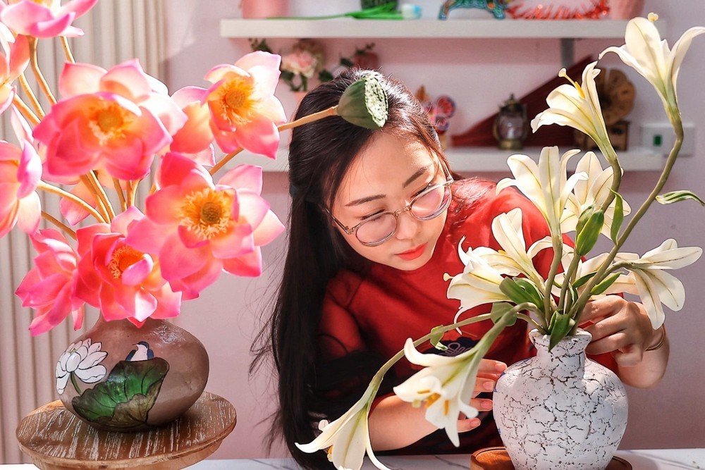 Từ kỹ thuật nặn tò he, bánh Trung thu “nở” thành những đoá hoa - Ảnh 11. Từ kỹ thuật nặn tò he, bánh Trung thu “nở” thành những đoá hoa - Ảnh 11.