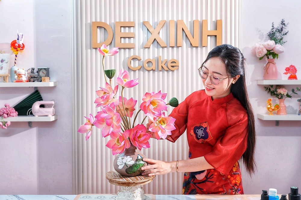 Từ kỹ thuật nặn tò he, bánh Trung thu “nở” thành những đoá hoa - Ảnh 13. Từ kỹ thuật nặn tò he, bánh Trung thu “nở” thành những đoá hoa - Ảnh 13.