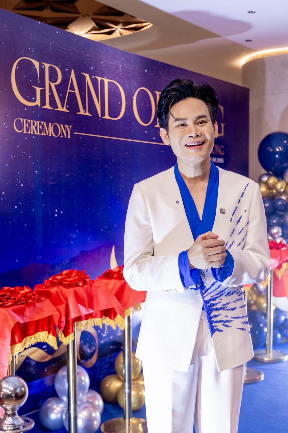 Từ “Check in Việt Nam” đến hành trình du lịch mới của MC Hồng Phúc - Ảnh 2.