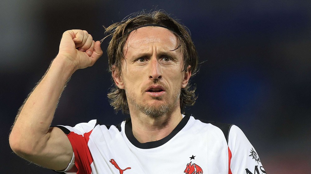 AC Milan: Cách mạng thì vẫn không thể thiếu Modric - Ảnh 1. AC Milan: Cách mạng thì vẫn không thể thiếu Modric - Ảnh 1.