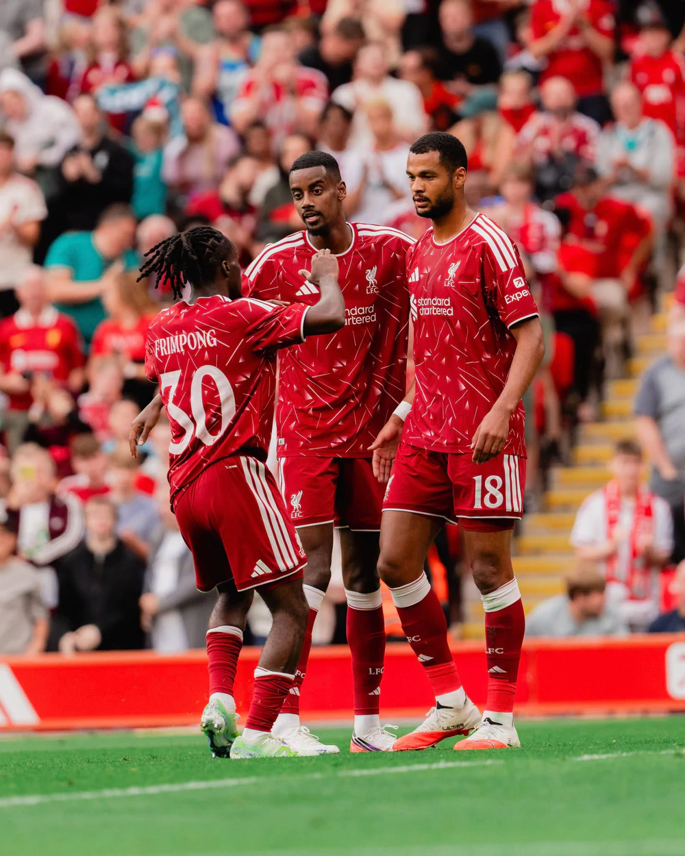 Liverpool: Iraola còn thiếu gì trước mùa giải mới? - Ảnh 1. Liverpool: Iraola còn thiếu gì trước mùa giải mới? - Ảnh 1.