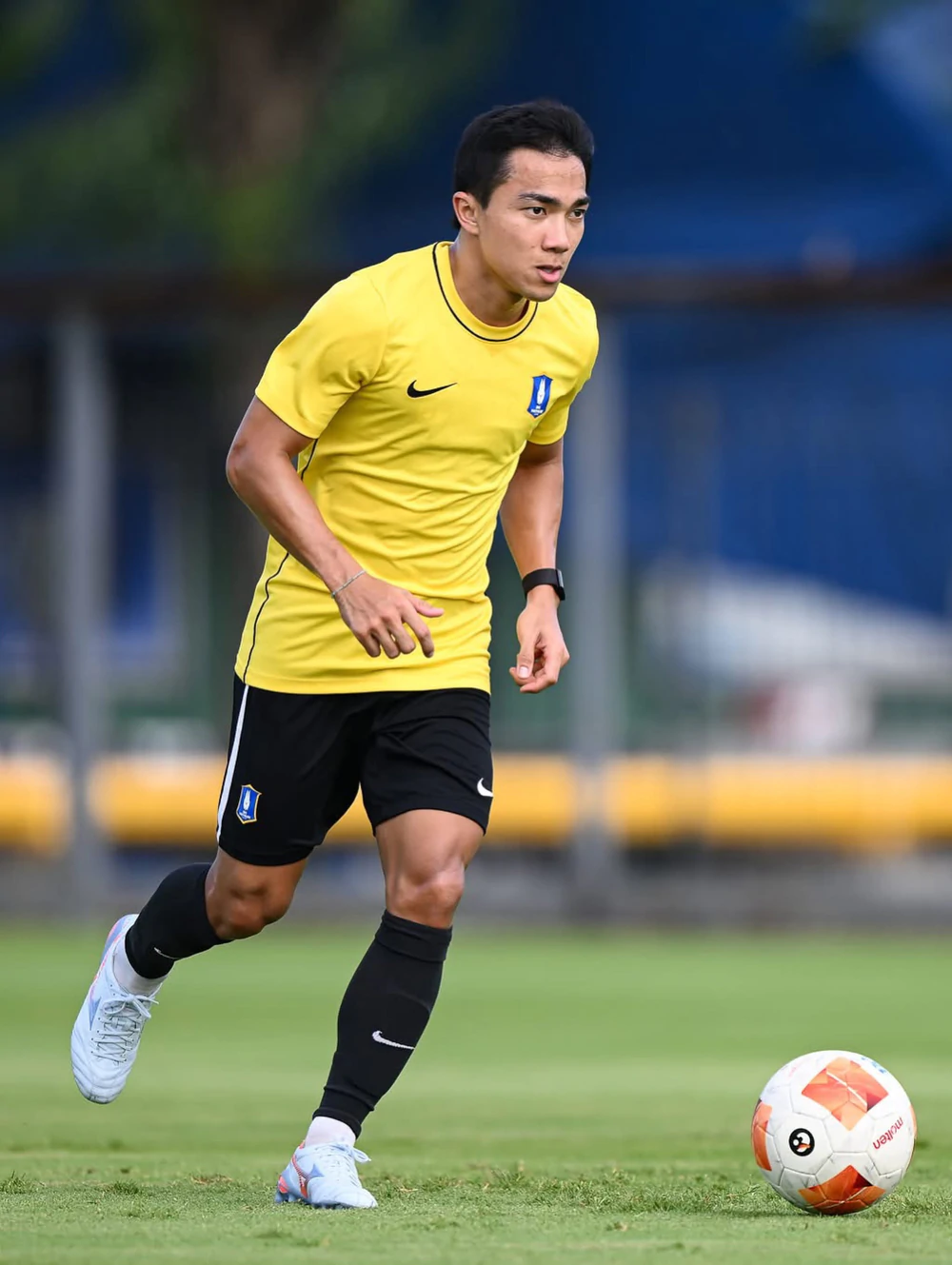 Chanathip kêu gọi CĐV tiếp lửa cho Thái Lan vô địch ASEAN Cup 2026 - Ảnh 1.