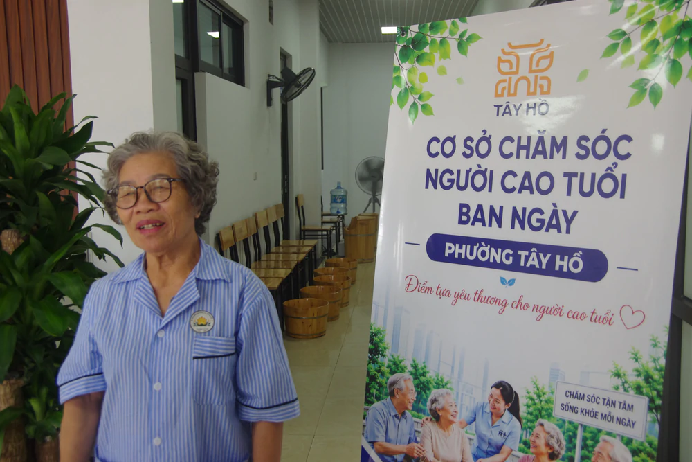 Chăm sóc người cao tuổi ban ngày ở Tây Hồ - Kỳ 2: Khi tuổi già, có thêm một nơi để đến - Ảnh 3.