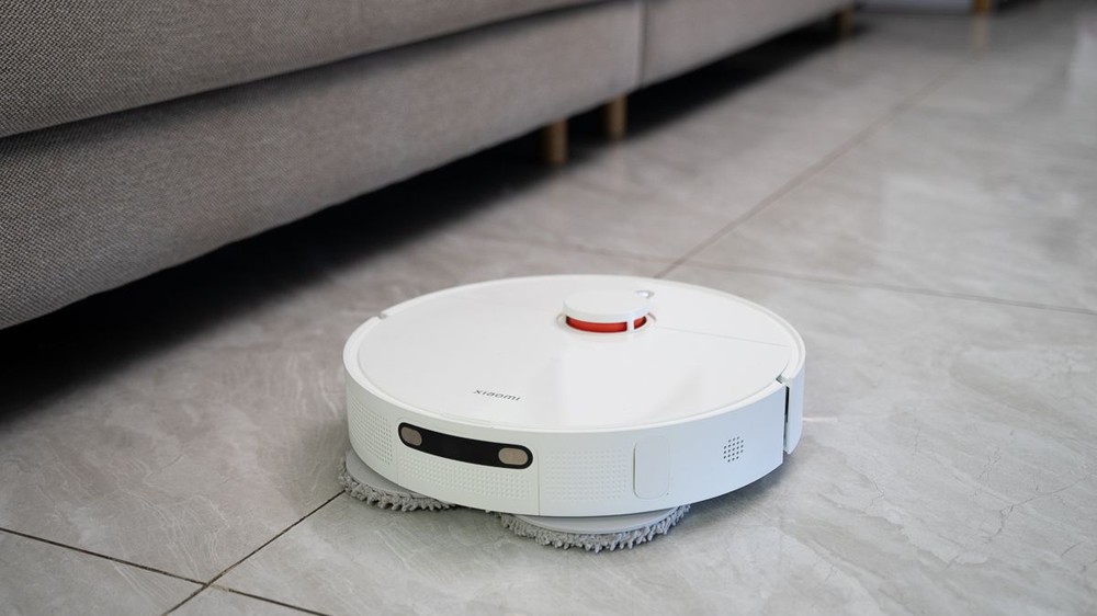 Nhà nhỏ, nhà lớn, robot hút bụi và máy hút bụi cầm tay loại nào hợp hơn? - Ảnh 1. Nhà nhỏ, nhà lớn, robot hút bụi và máy hút bụi cầm tay loại nào hợp hơn? - Ảnh 1.