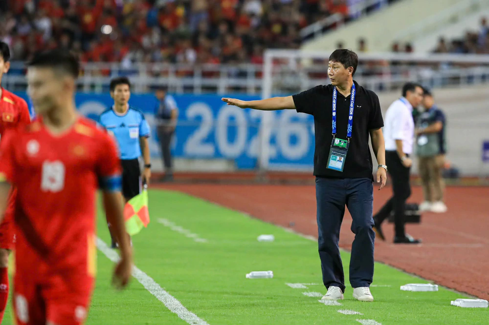 ĐT Việt Nam vào chung kết ASEAN Cup 2026: Khó đoán như cách dùng người của HLV Kim Sang Sik - Ảnh 1. ĐT Việt Nam vào chung kết ASEAN Cup 2026: Khó đoán như cách dùng người của HLV Kim Sang Sik - Ảnh 1.