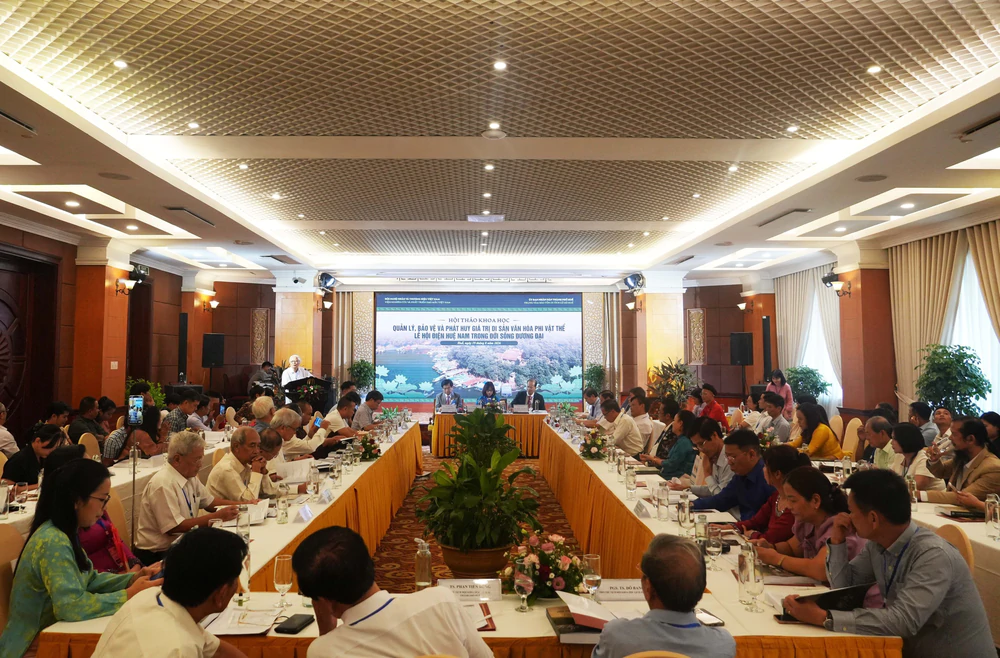 Gìn giữ tính thiêng, sự trang nghiêm của Lễ hội điện Huệ Nam - Ảnh 2. Gìn giữ tính thiêng, sự trang nghiêm của Lễ hội điện Huệ Nam - Ảnh 2.