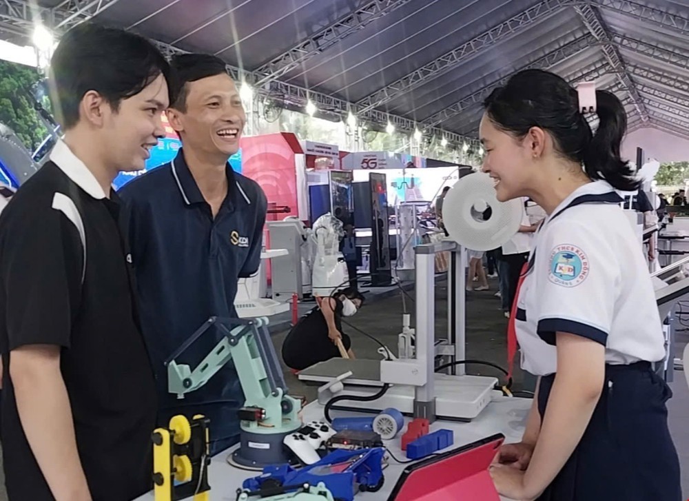 Công nghệ "mở đường" cho công nghiệp văn hóa phát triển - Ảnh 1. Công nghệ "mở đường" cho công nghiệp văn hóa phát triển - Ảnh 1.
