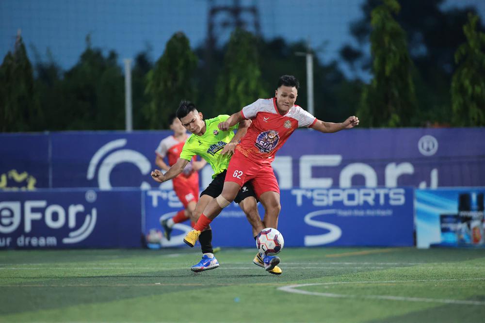 Cựu tuyển thủ futsal Việt Nam giúp đội nhà vô địch giải bóng đá 6 người toàn quốc - Ảnh 1. Cựu tuyển thủ futsal Việt Nam giúp đội nhà vô địch giải bóng đá 6 người toàn quốc - Ảnh 1.