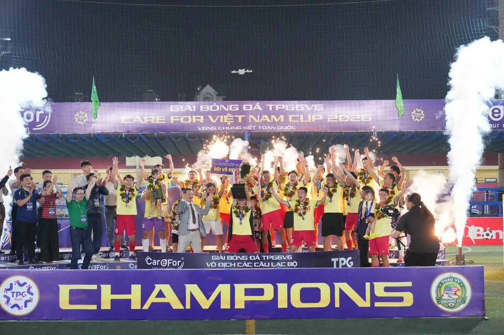 Cựu tuyển thủ futsal Việt Nam giúp đội nhà vô địch giải bóng đá 6 người toàn quốc - Ảnh 3. Cựu tuyển thủ futsal Việt Nam giúp đội nhà vô địch giải bóng đá 6 người toàn quốc - Ảnh 3.