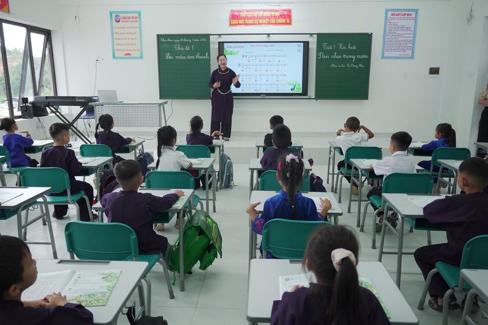 Trước thềm năm học mới: Giáo dục tăng tốc từ vùng biên đến đô thị - Ảnh 2. Trước thềm năm học mới: Giáo dục tăng tốc từ vùng biên đến đô thị - Ảnh 2.