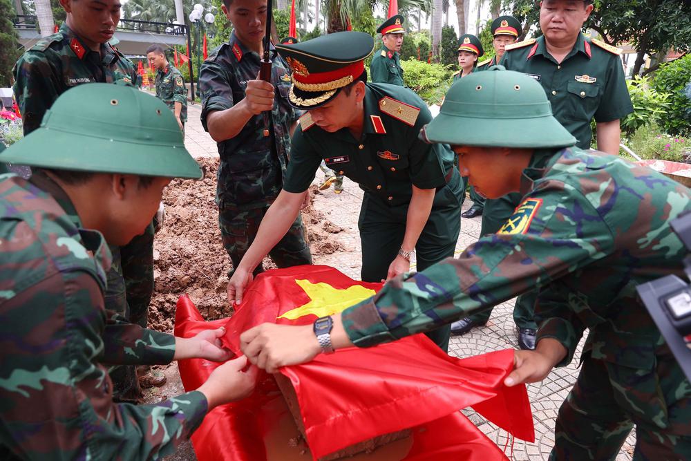 Hà Nội đẩy nhanh tiến độ lấy mẫu hài cốt liệt sĩ - Ảnh 6. Hà Nội đẩy nhanh tiến độ lấy mẫu hài cốt liệt sĩ - Ảnh 6.