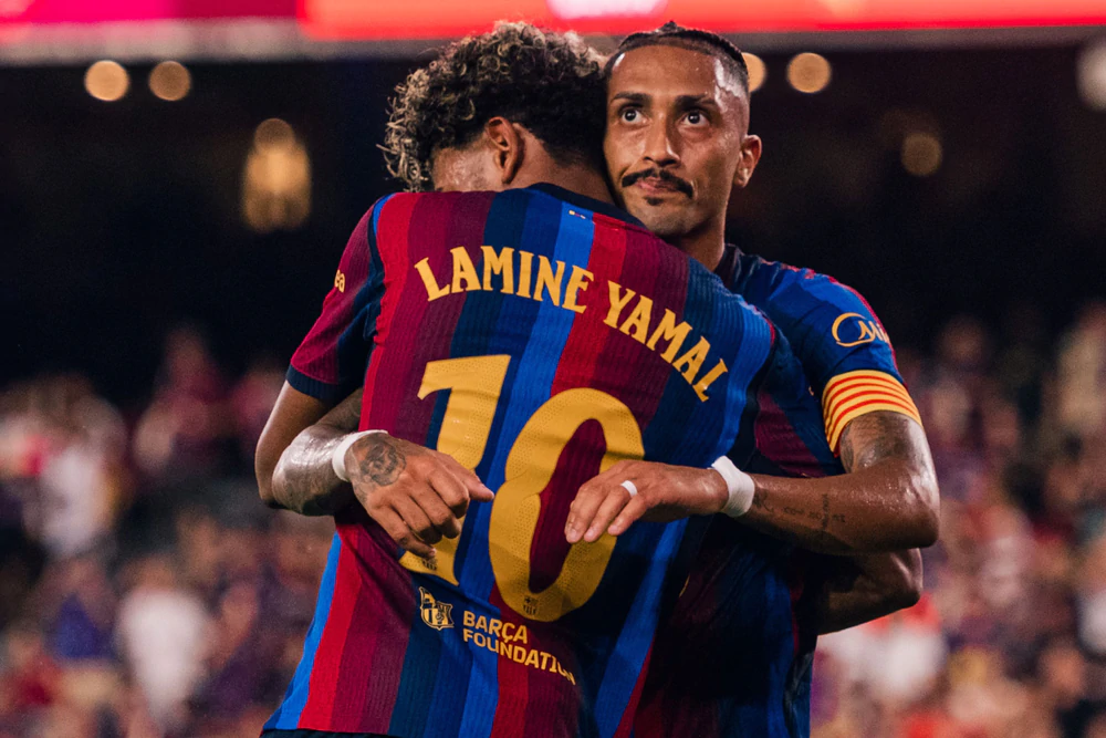 02h30 ngày 24/8, sân Martinez Valero, Elche - Barcelona: Raphinha mới là thủ lĩnh - Ảnh 1. 02h30 ngày 24/8, sân Martinez Valero, Elche - Barcelona: Raphinha mới là thủ lĩnh - Ảnh 1.