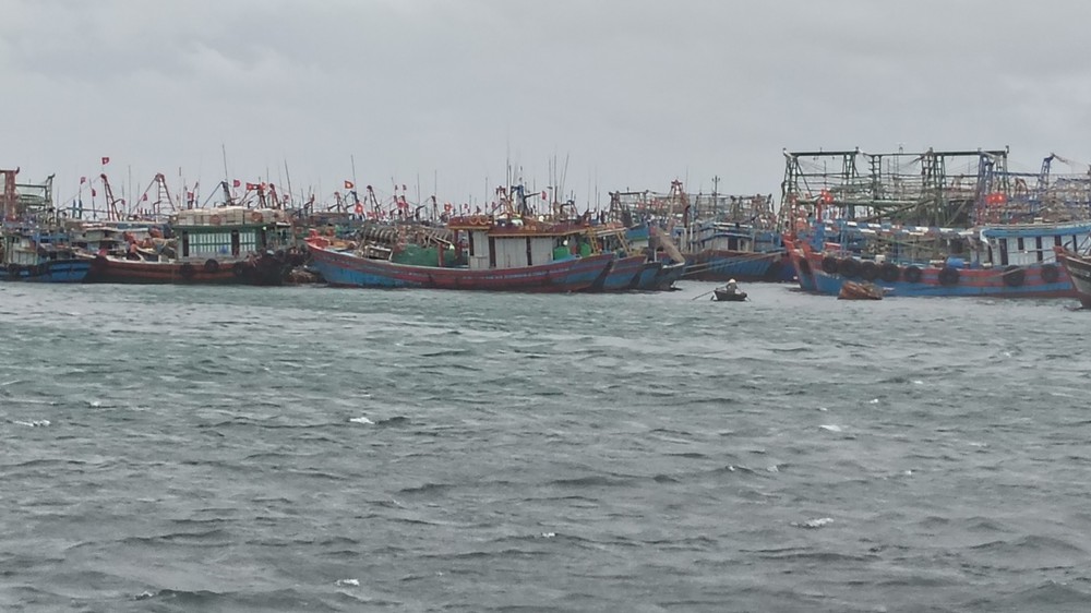 Bão số 4 giữ nguyên cường độ, hướng di chuyển, cách đặc khu Bạch Long Vĩ khoảng 90km - Ảnh 1.