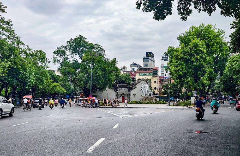 Hà Nội: Toàn cảnh Tượng đài "Quyết tử để Tổ quốc quyết sinh" trước ngày di dời - Ảnh 1. Hà Nội: Toàn cảnh Tượng đài "Quyết tử để Tổ quốc quyết sinh" trước ngày di dời - Ảnh 1.