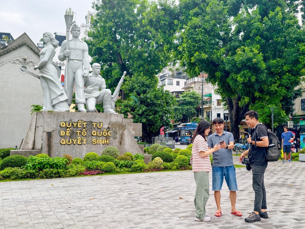 Hà Nội: Toàn cảnh Tượng đài "Quyết tử để Tổ quốc quyết sinh" trước ngày di dời - Ảnh 6. Hà Nội: Toàn cảnh Tượng đài "Quyết tử để Tổ quốc quyết sinh" trước ngày di dời - Ảnh 6.