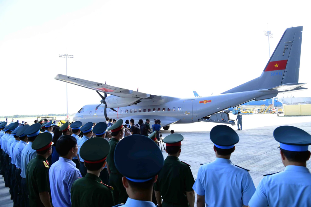 Chuyến bay đặc biệt đưa 7.104 mẫu hài cốt liệt sĩ ra Hà Nội đi tìm danh tính - Ảnh 8.