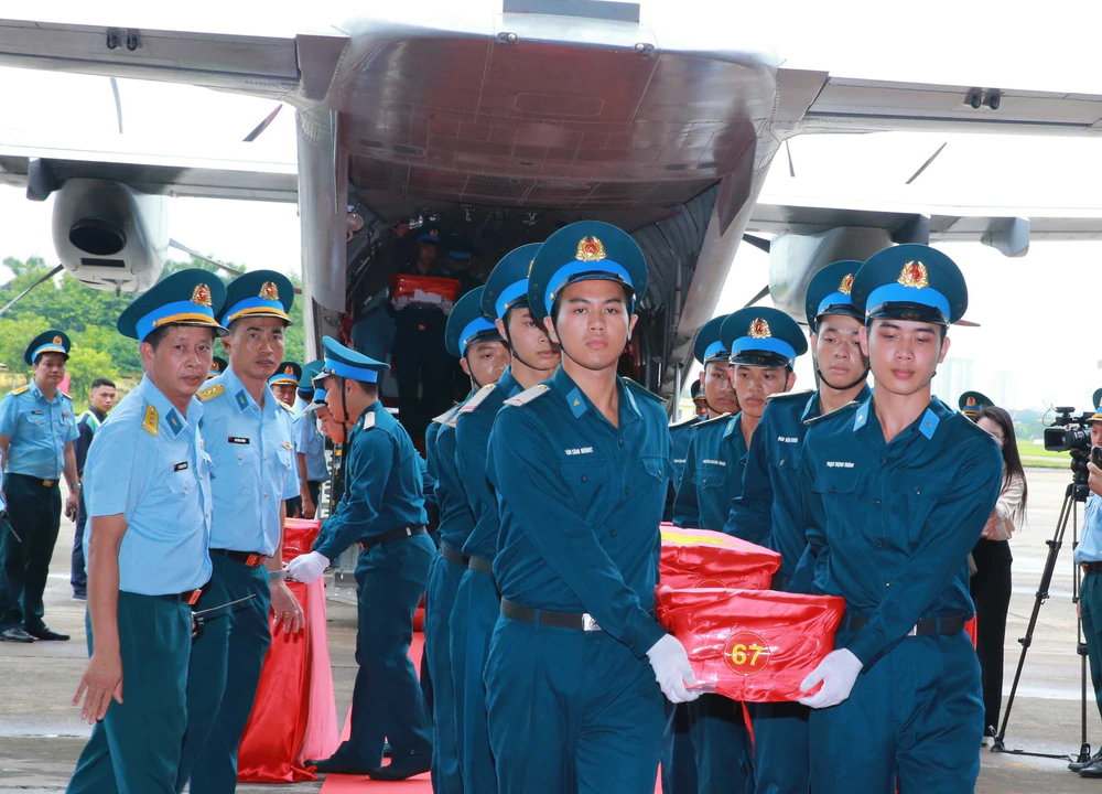 Bàn giao hơn 7.000 mẫu hài cốt liệt sĩ phục vụ giám định ADN - Ảnh 6.