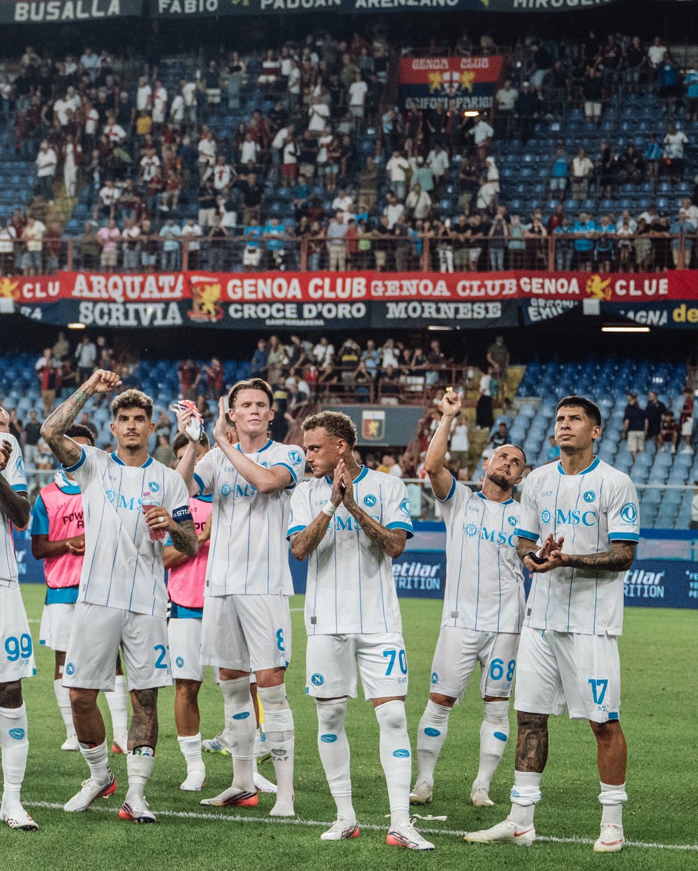 Napoli đánh bại chủ nhà Genoa 2-0 ở vòng 1 Serie A. Ảnh: CLB Napoli