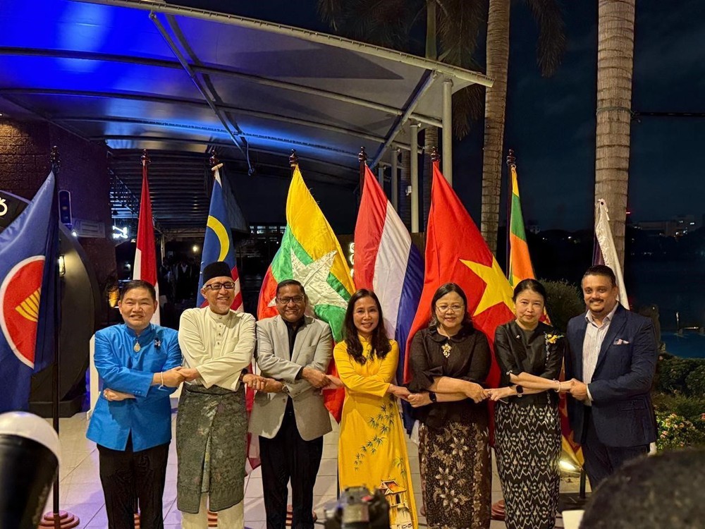 59 năm ASEAN: Tăng cường đoàn kết và kết nối qua ẩm thực - văn hóa - Ảnh 1.