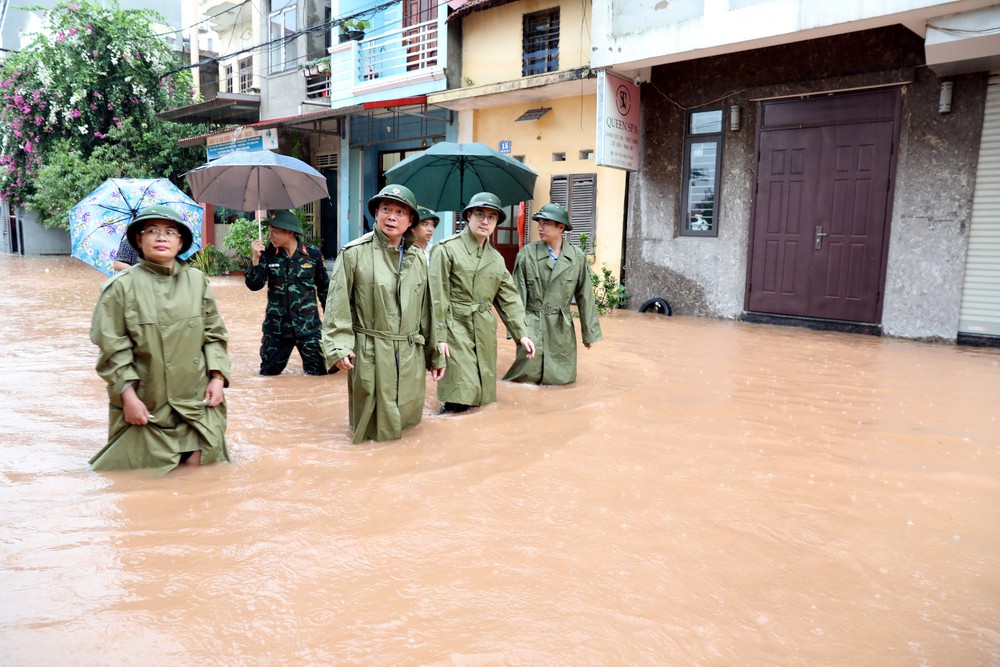 Nước sông Kỳ Cùng tại Lạng Sơn dâng cao, khẩn trương di dời các hộ dân - Ảnh 5.