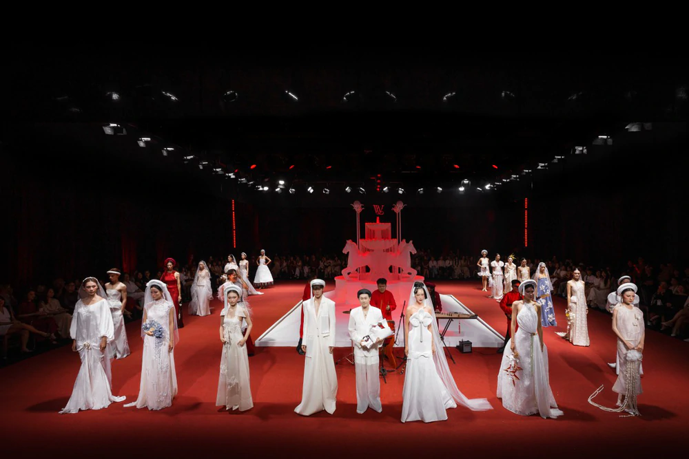 Dàn sao hội tụ trong Việt Nam Wedding Week ngày đầu tiên  - Ảnh 5.
