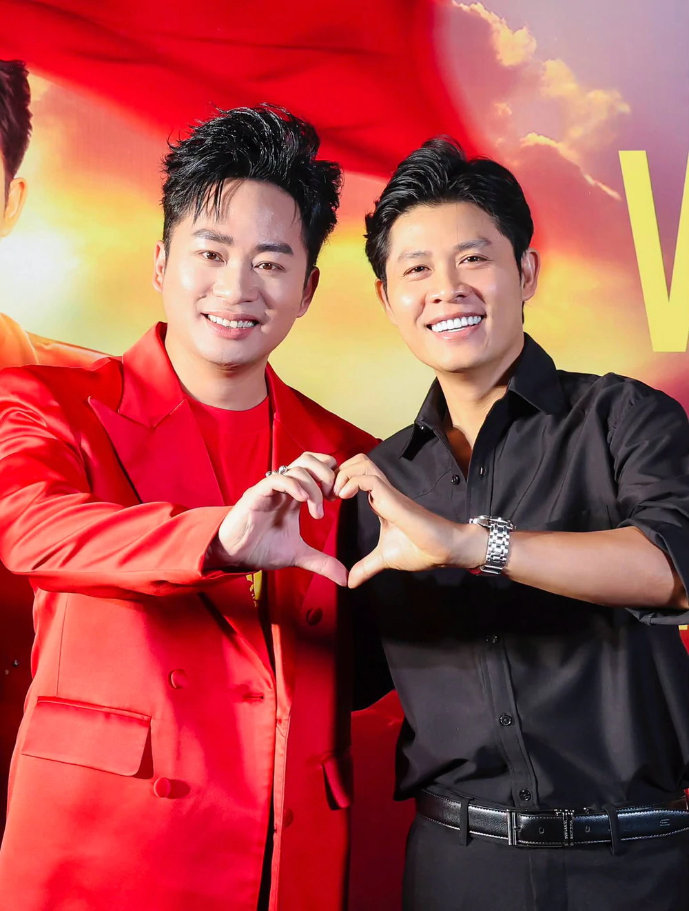 Tùng Dương: “Tôi muốn trở thành một phần trong nhịp đập của khán đài” - Ảnh 2. Tùng Dương: “Tôi muốn trở thành một phần trong nhịp đập của khán đài” - Ảnh 2.