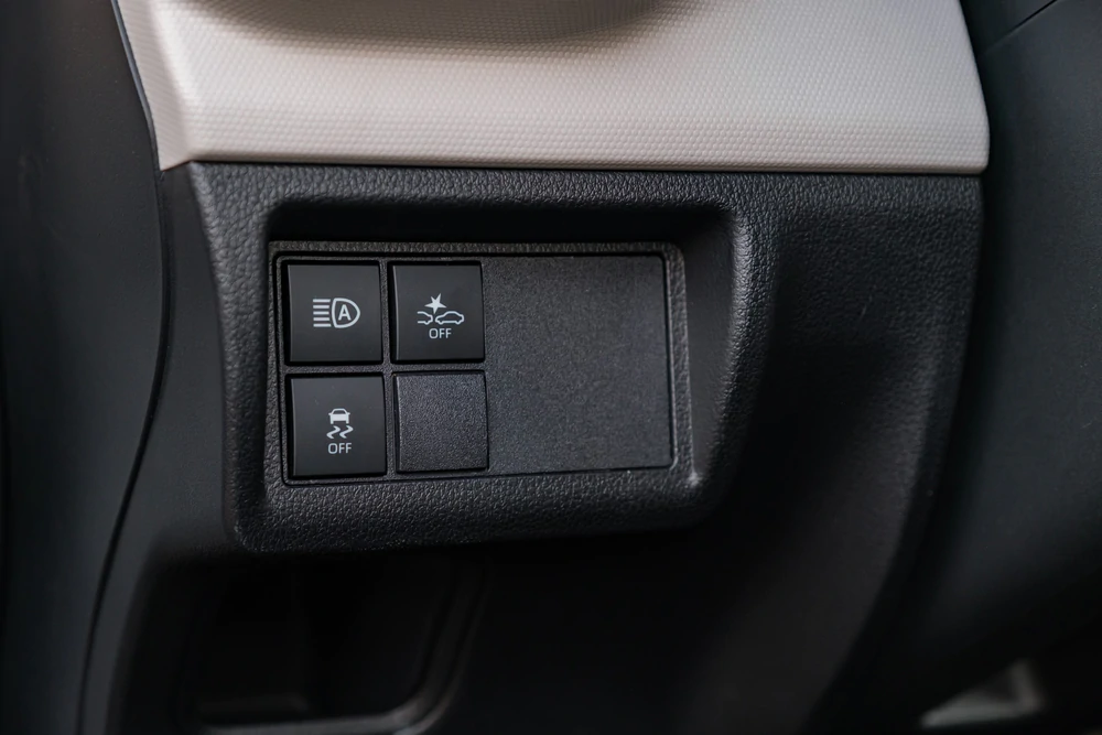 Toyota Veloz Cross: Khi hành trình ra khỏi nhà thành trải nghiệm thảnh thơi - Ảnh 4. Toyota Veloz Cross: Khi hành trình ra khỏi nhà thành trải nghiệm thảnh thơi - Ảnh 4.