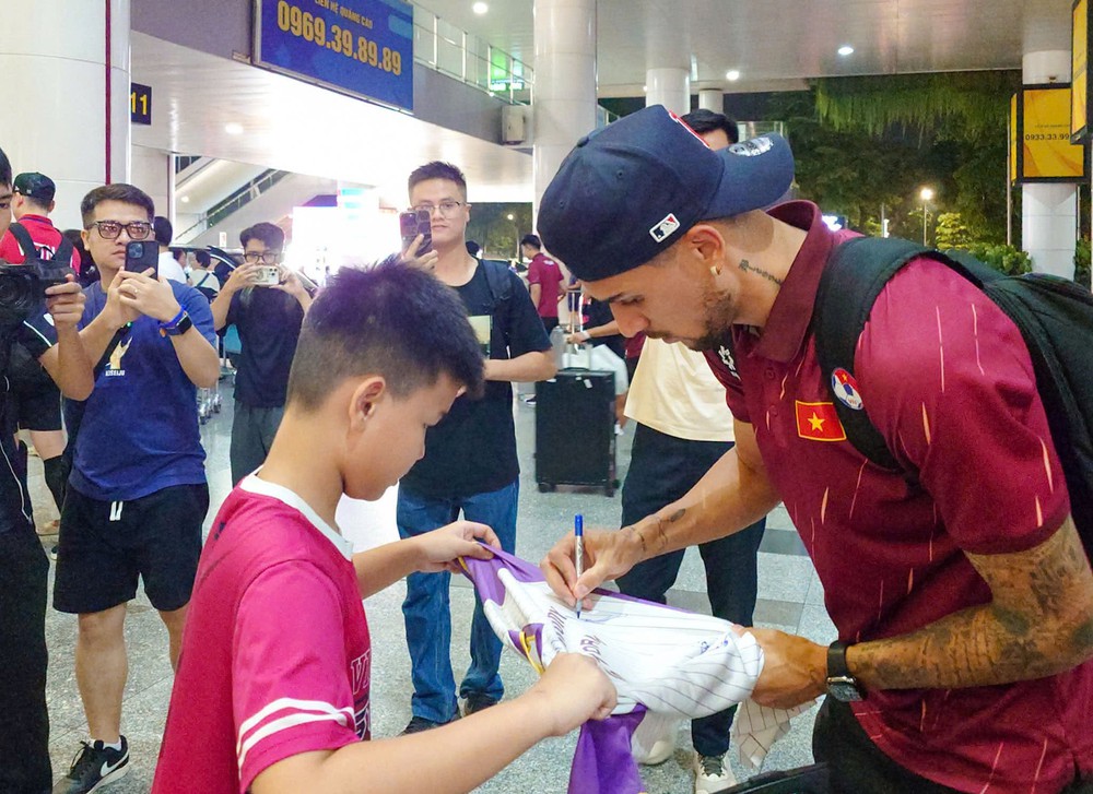 Báo Hàn: 'Nước cờ thần kỳ của HLV Kim Sang Sik' - Ảnh 2.