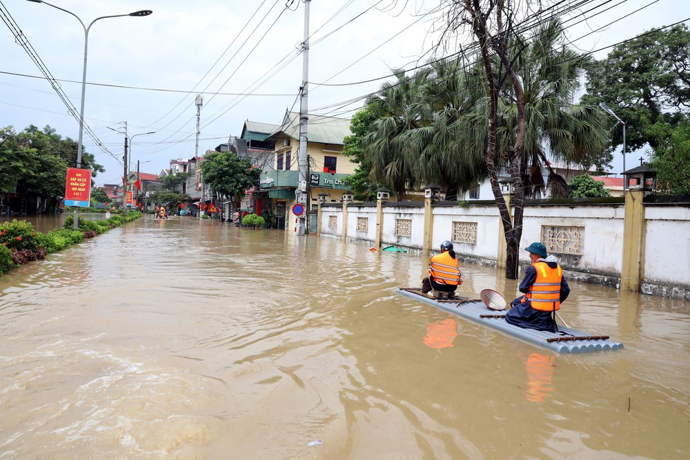 Cận cảnh vùng bị nước lũ chia cắt, cô lập ở Lạng Sơn - Ảnh 6.