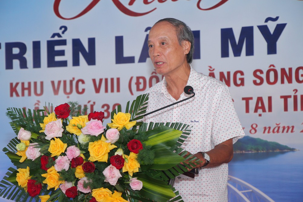 115 tác phẩm hội tụ tại Triển lãm Mỹ thuật khu vực VIII - Đồng bằng sông Cửu Long - Ảnh 3. 115 tác phẩm hội tụ tại Triển lãm Mỹ thuật khu vực VIII - Đồng bằng sông Cửu Long - Ảnh 3.