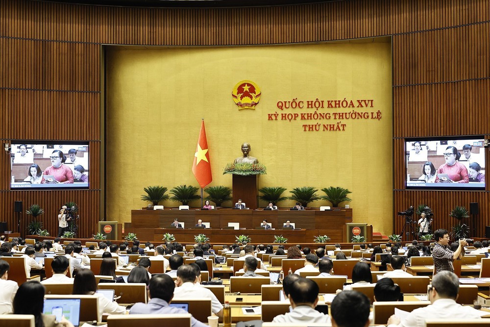 Kỳ họp không thường lệ thứ Nhất, Quốc hội khóa XVI: Thông qua hai luật và bốn nghị quyết quan trọng - Ảnh 1.