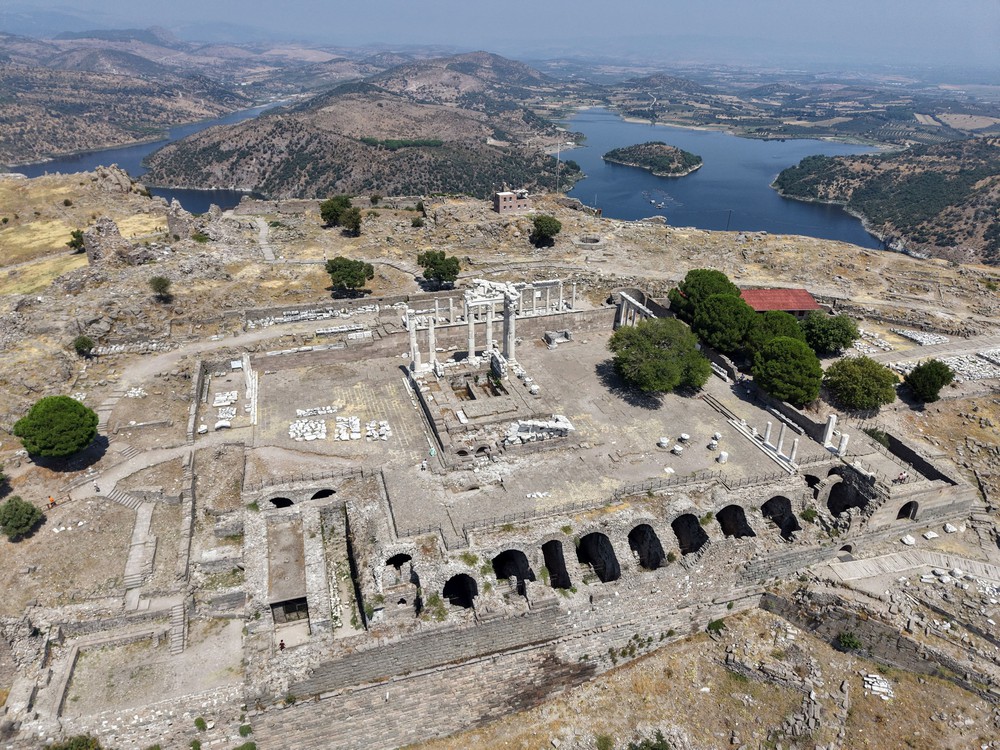 Thành cổ Bergama tại Thổ Nhĩ Kỳ lưu giữ dấu ấn nhiều nền văn minh - Ảnh 2.