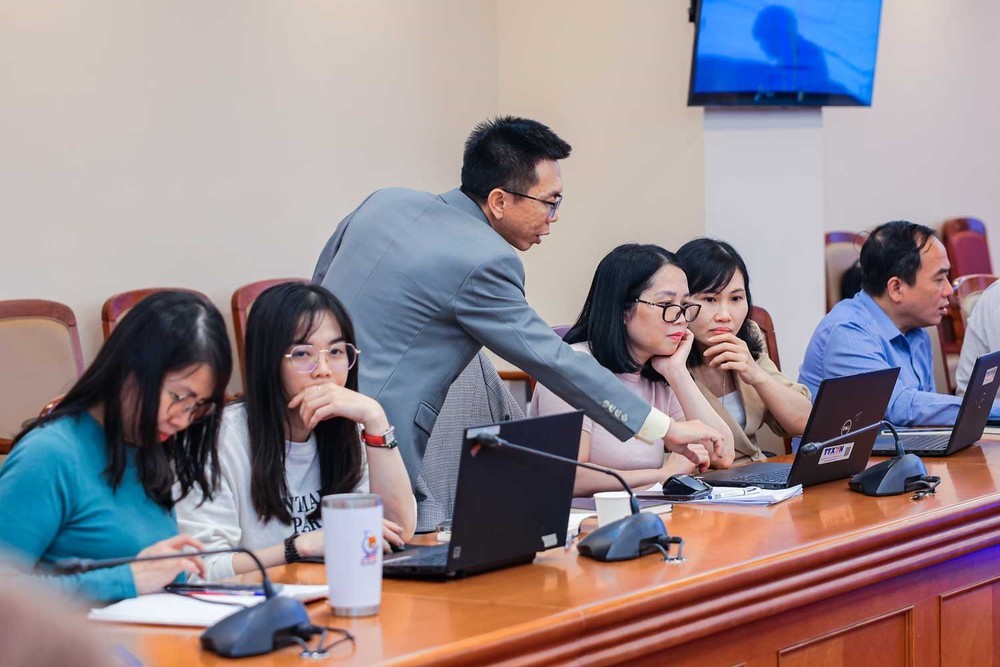 Phát triển năng lực AI phù hợp với nhu cầu Việt Nam - Ảnh 4. Phát triển năng lực AI phù hợp với nhu cầu Việt Nam - Ảnh 4.