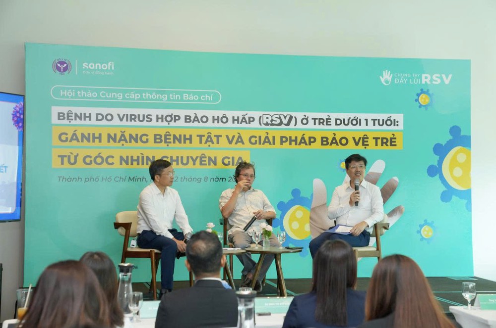 Vì sao trẻ khỏe mạnh vẫn có thể phải thở máy vì một bệnh hô hấp có tên RSV? - Ảnh 1. Vì sao trẻ khỏe mạnh vẫn có thể phải thở máy vì một bệnh hô hấp có tên RSV? - Ảnh 1.