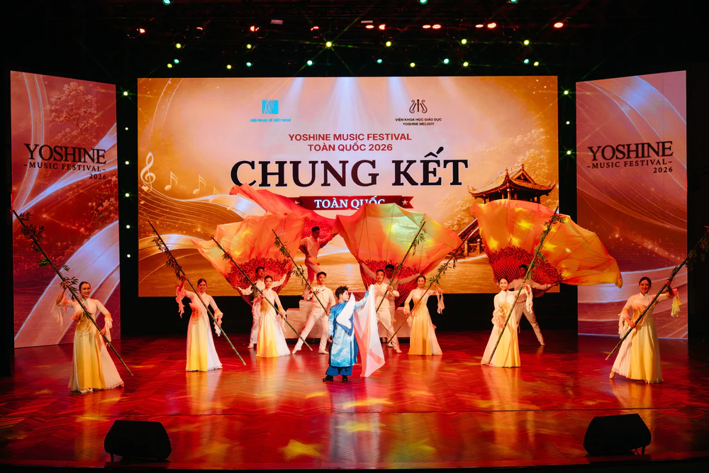 Cậu bé triệu view TikTok giành Huy chương Vàng âm nhạc toàn quốc  - Ảnh 1.