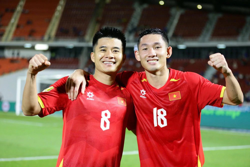 Cập nhật chung kết ASEAN Cup 2026 Việt Nam vs Thái Lan 26/8: Vé chợ đen chạm mốc 16 triệu đồng/cặp - Ảnh 1.