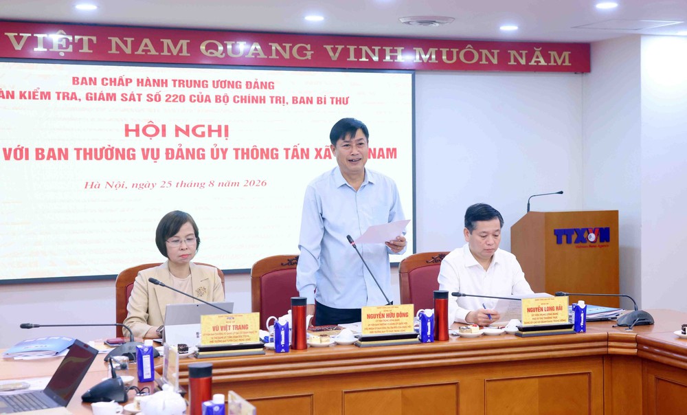 Đoàn Kiểm tra, giám sát của Bộ Chính trị, Ban Bí thư làm việc với Ban Thường vụ Đảng ủy TTXVN - Ảnh 2. Đoàn Kiểm tra, giám sát của Bộ Chính trị, Ban Bí thư làm việc với Ban Thường vụ Đảng ủy TTXVN - Ảnh 2.