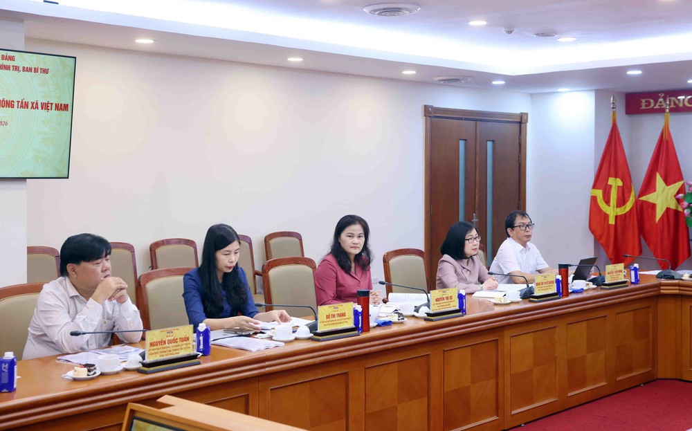 Đoàn Kiểm tra, giám sát của Bộ Chính trị, Ban Bí thư làm việc với Ban Thường vụ Đảng ủy TTXVN - Ảnh 7. Đoàn Kiểm tra, giám sát của Bộ Chính trị, Ban Bí thư làm việc với Ban Thường vụ Đảng ủy TTXVN - Ảnh 7.