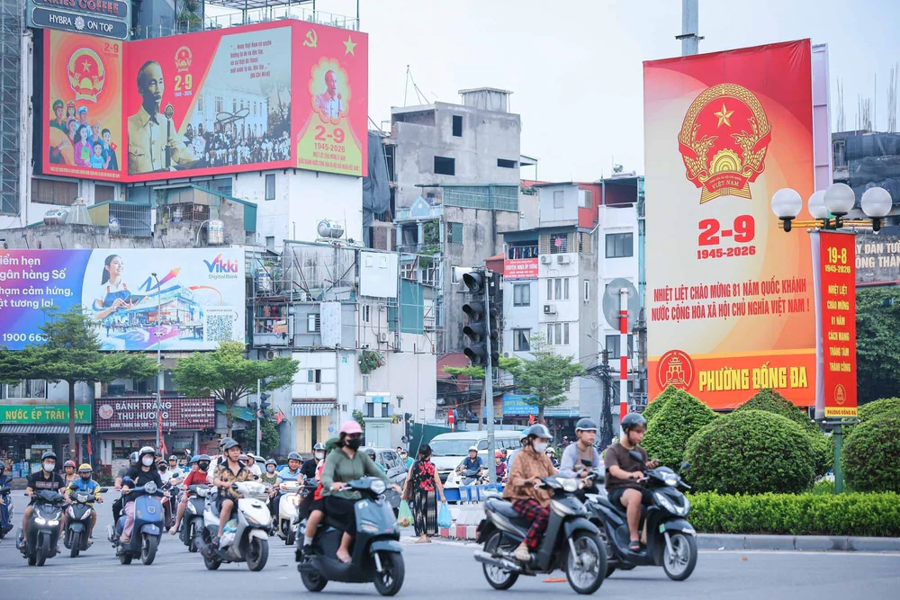 Hà Nội tưng bừng không khí chào mừng kỷ niệm 81 năm Quốc khánh 2/9 - Ảnh 11.