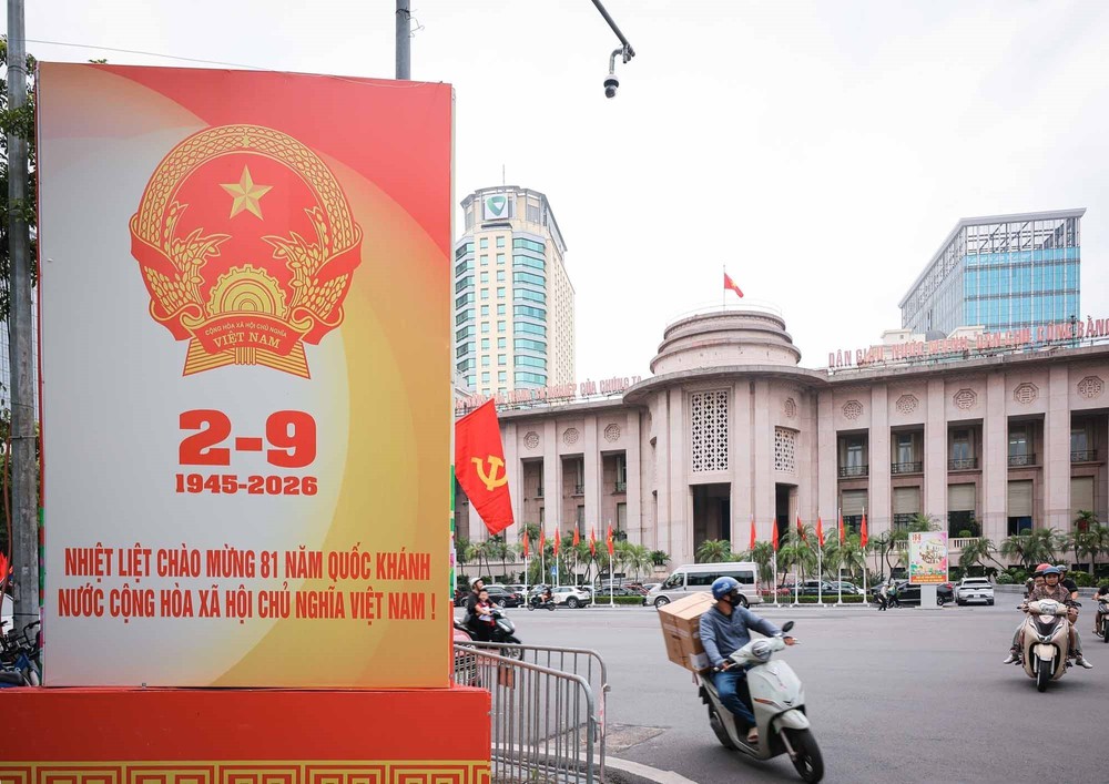 Hà Nội tưng bừng không khí chào mừng kỷ niệm 81 năm Quốc khánh 2/9 - Ảnh 8.